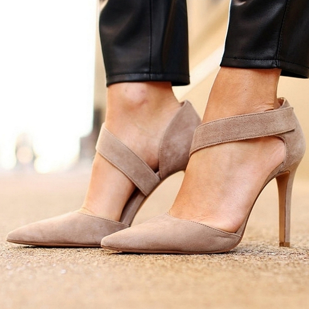 VINCE CAMUTO Carlotte Biege Taupe Suede Leather Upper D'Orsay Pump SIZE: 11M